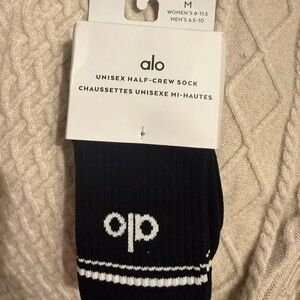 ALO Yoga Black and White Half-Crew Socks